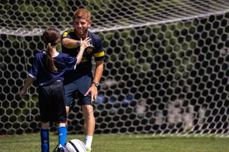 FCB Escola Camp - London - Campus de Fútbol