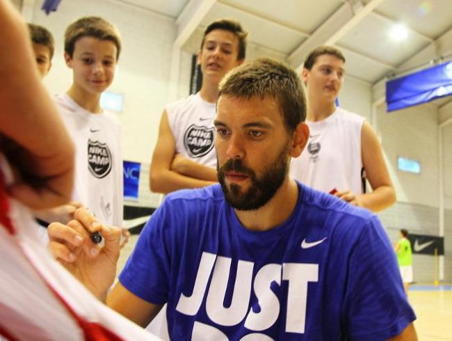 arrojar polvo en los ojos Scully Antemano Nike Camp Baloncesto (Andorra) - Campus Baloncesto