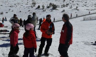 Clases de esquí o snowboard en grupos reducidos en Valdesquí o Navacerrada - 